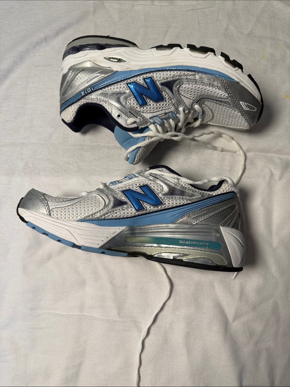 New Balance Silver, Blue & White Men's/Unisex Running Sneakers